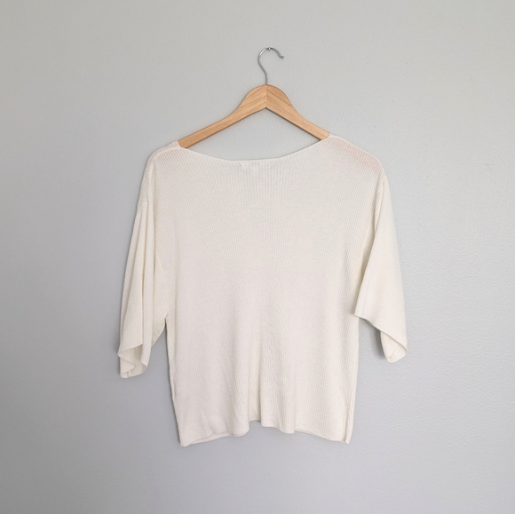 UNIQLO Lightweight Knit Half Sleeve Blouse Size XS in White - Picture 2 of 3
